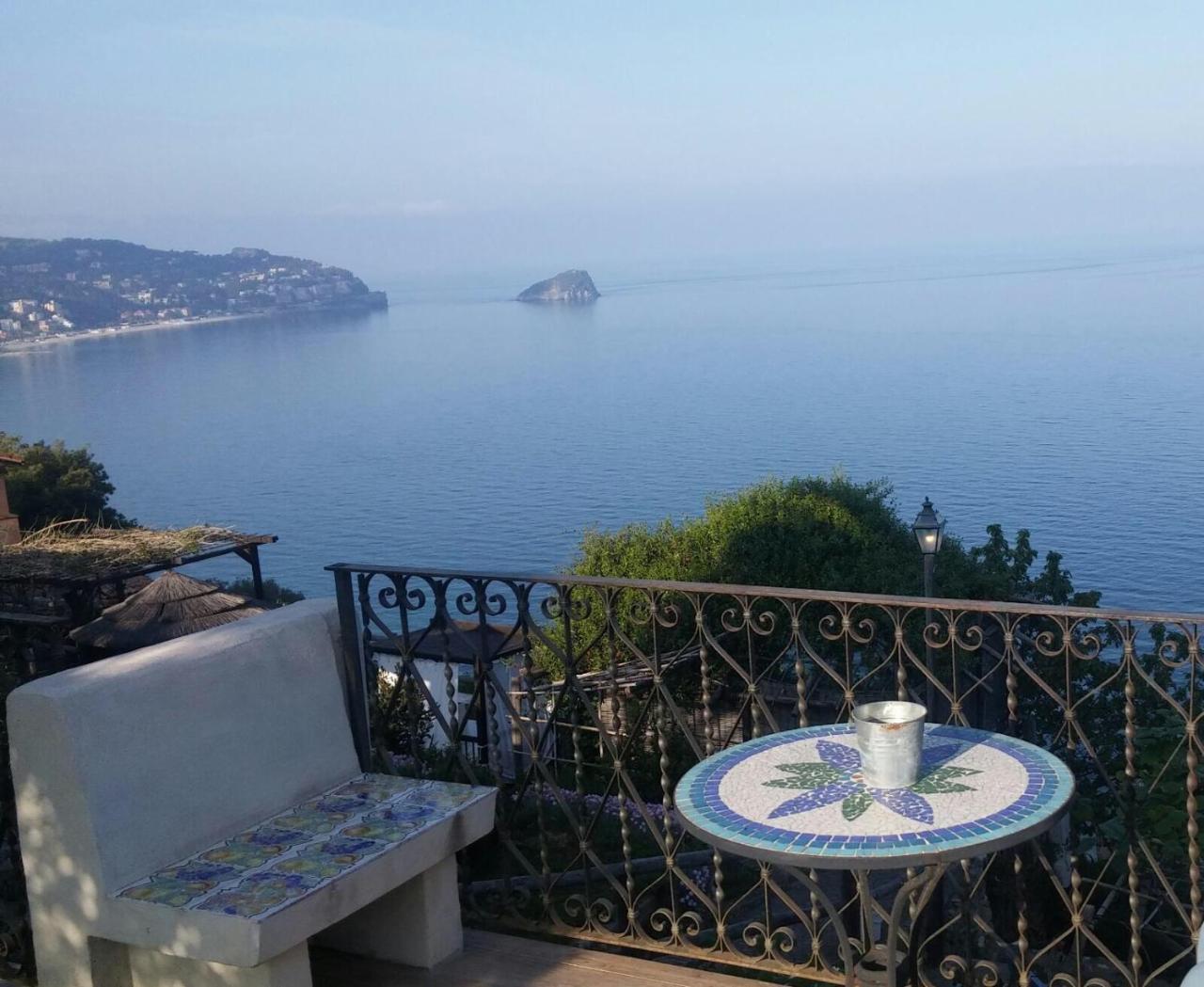 Paradiso Di Manu Noli Exteriör bild