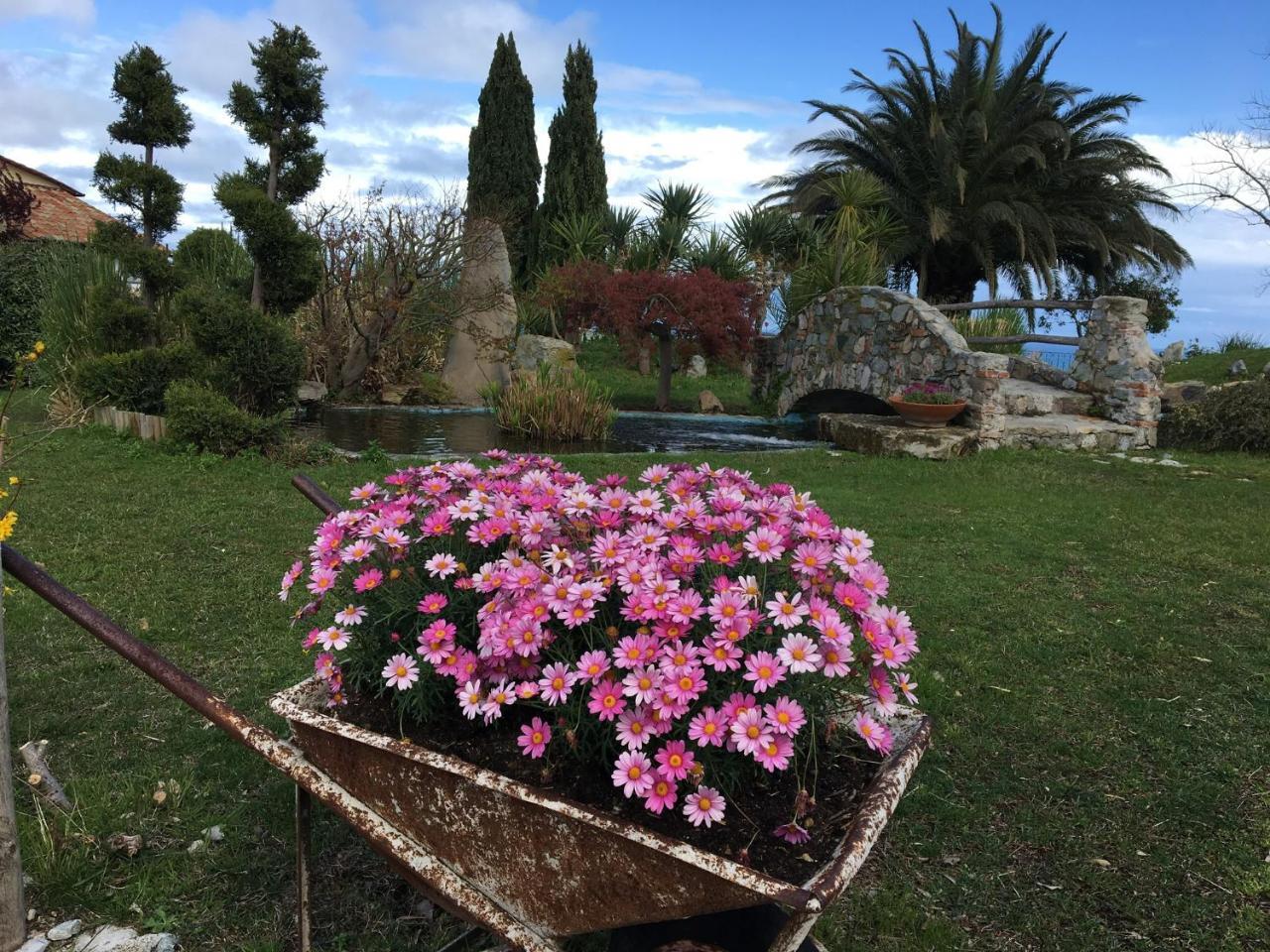 Paradiso Di Manu Noli Exteriör bild